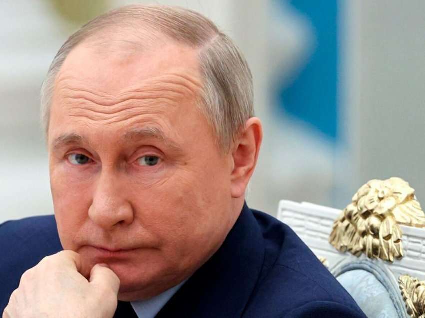 Australia sanksionon vajzat e Putinit
