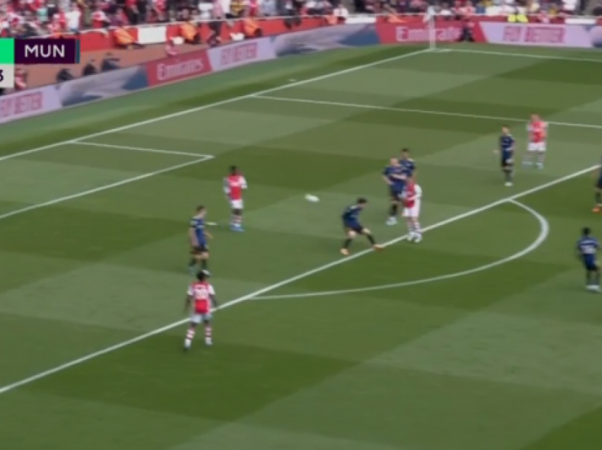 Granit Xhaka shënon gol të jashtëzakonshëm kundër Manchester Utd