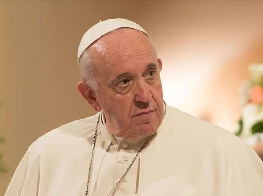 Papa Françesku nuk do të vizitojë Ukrainën