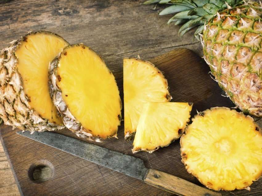 Koha ta shikoni ndryshe ananasin, mrekullitë e frutit tropikal për shëndetin