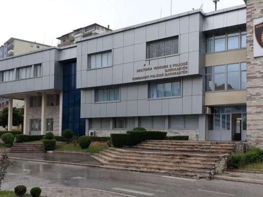 Po transportonte 18 klandestinë të ardhur nga Greqia, arrestohet në Gjirokastër një punonjës i Gardës