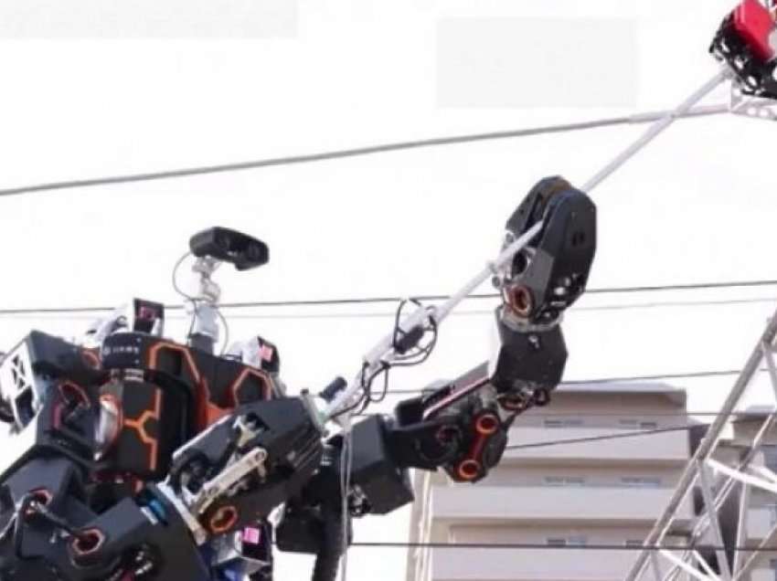 Kompania japoneze e hekurudhave, do të përdorë robot humanoid për të kryer punët e rrezikshme