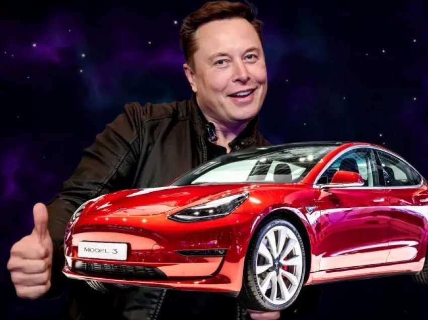Elon Musk shet 4 miliardë dollarë aksione të Tesla-s pasi bleu Twitter-in