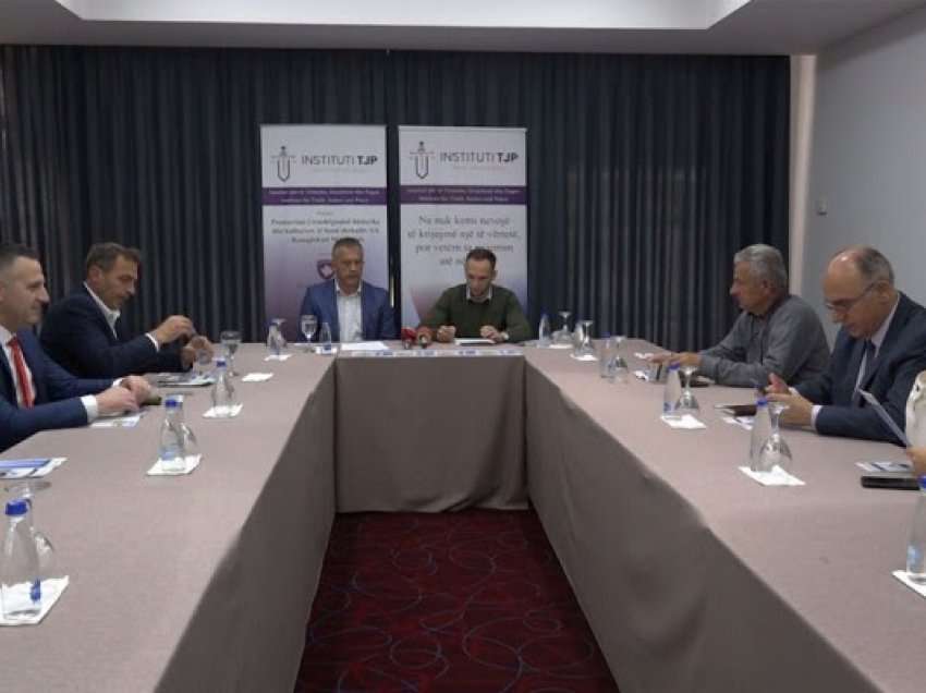 ​Instituti për të Vërtetën prezantoi videot dhe fletëpalosjet për komplekset memoriale në Reçak dhe Gradishë