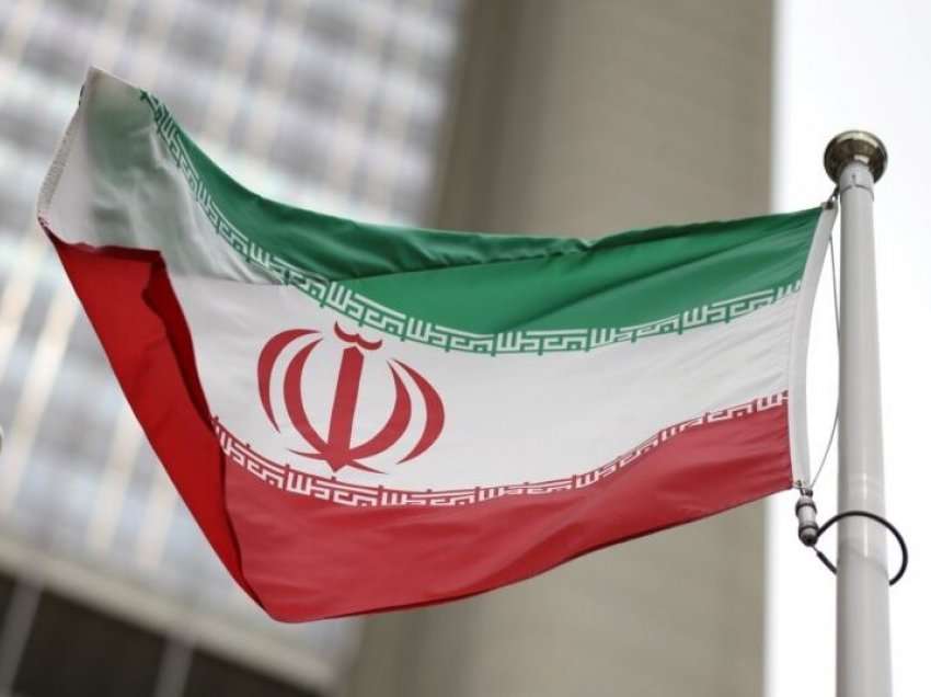 Irani arreston 10 militantë të dyshuar të IS-it
