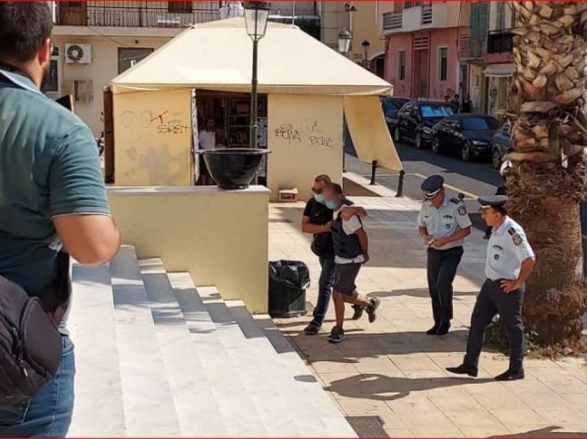 Vrau me thikë gruan në Greqi, zbardhet dëshmia e shqiptarit