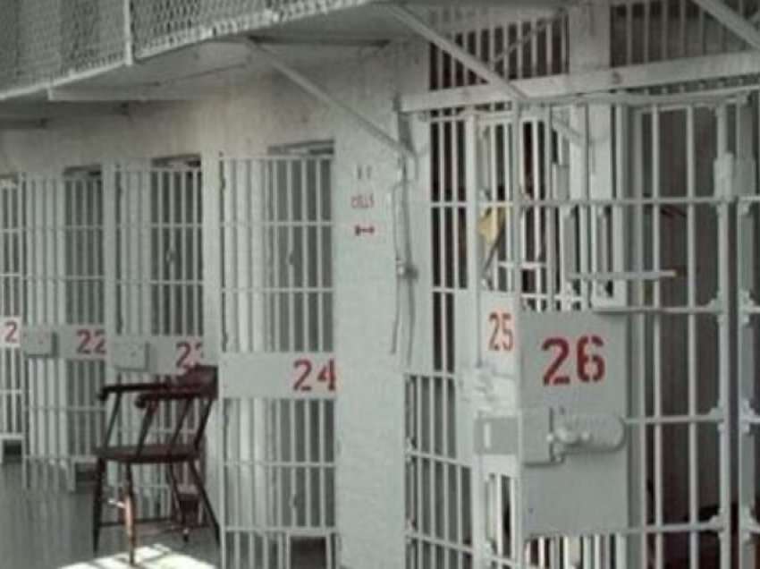 Goditën gardianët në burgun e Peqinit, izolohen në regjimin 41/BIS tre persona