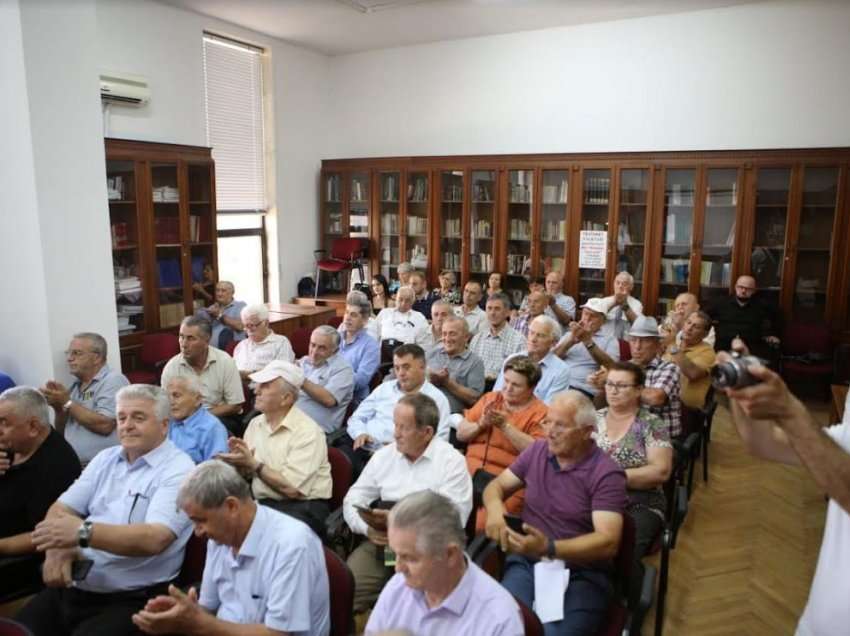 Kremtimi i pesë vjetorit të shoqatës “Lura Jonë” dhe gazetës “Lura” ne Tiranë