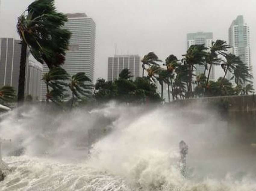 “Uragani më i keq në histori”/ Vjen paralajmërimi i frikshëm për motin, ja çfarë pritet me 14 gusht