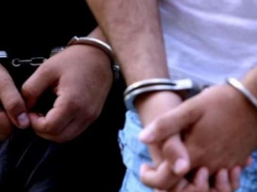 Arrestohen dy të dyshuar për vjedhje të rëndë në Kamenicë