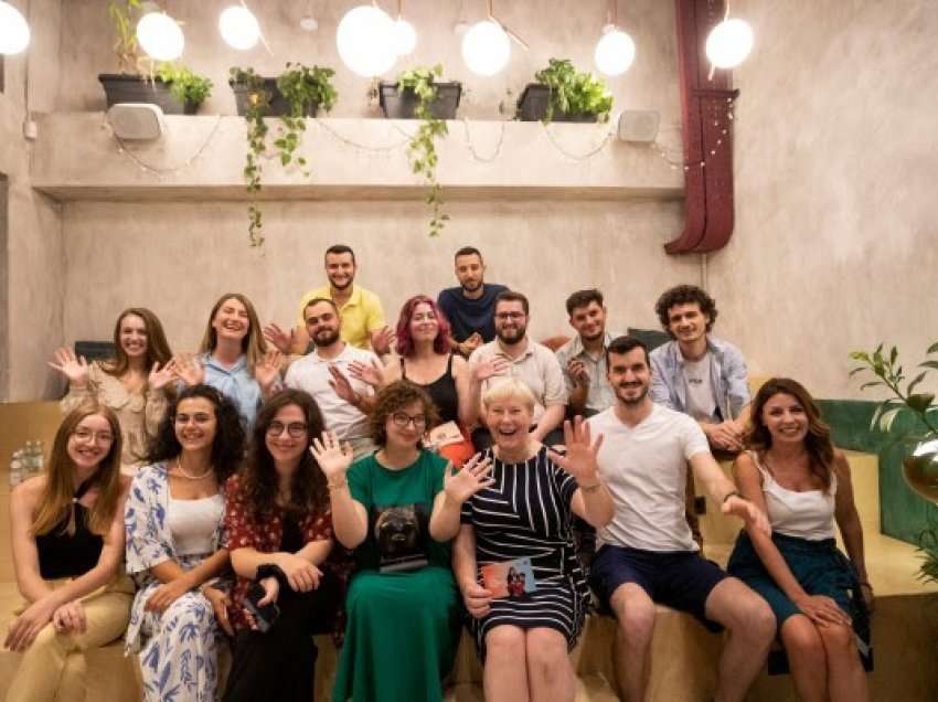 ​Dita Ndërkombëtare e Rinisë, Hohmann takim me aktivistë në Tiranë