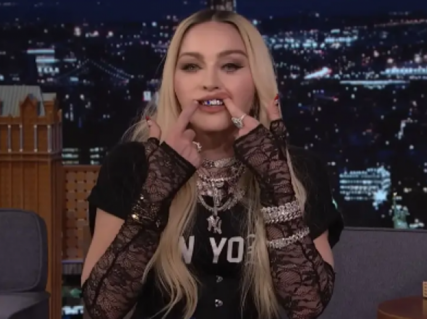 Madonna shpjegon se përse mban proteza në dhëmbë: I kam vërtet të shëmtuar