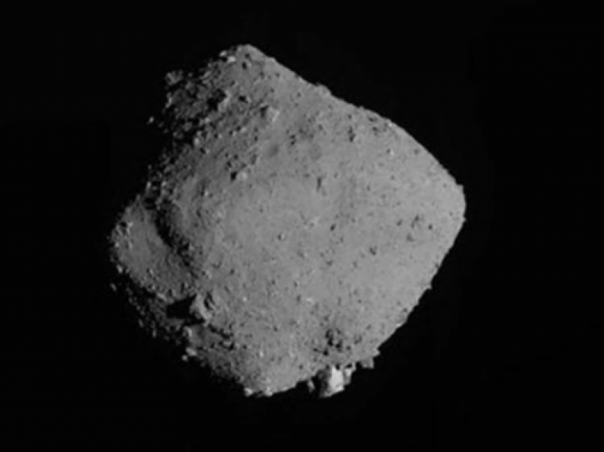 Shkencëtarët pasi analizuan asteroidin: E dimë se nga ka ardhur ndoshta uji në Tokë