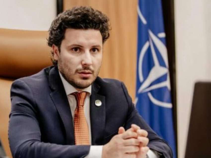 Flet deputeti shqiptar që votoi për shkarkimin e Abazoviqit