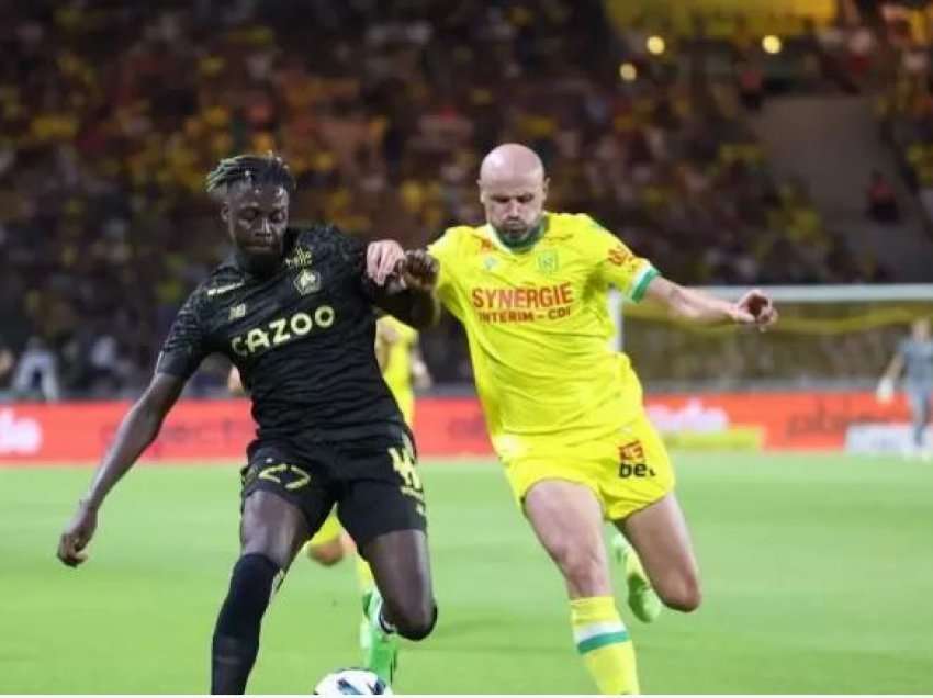 Lille përjashton futbollistin titullar 