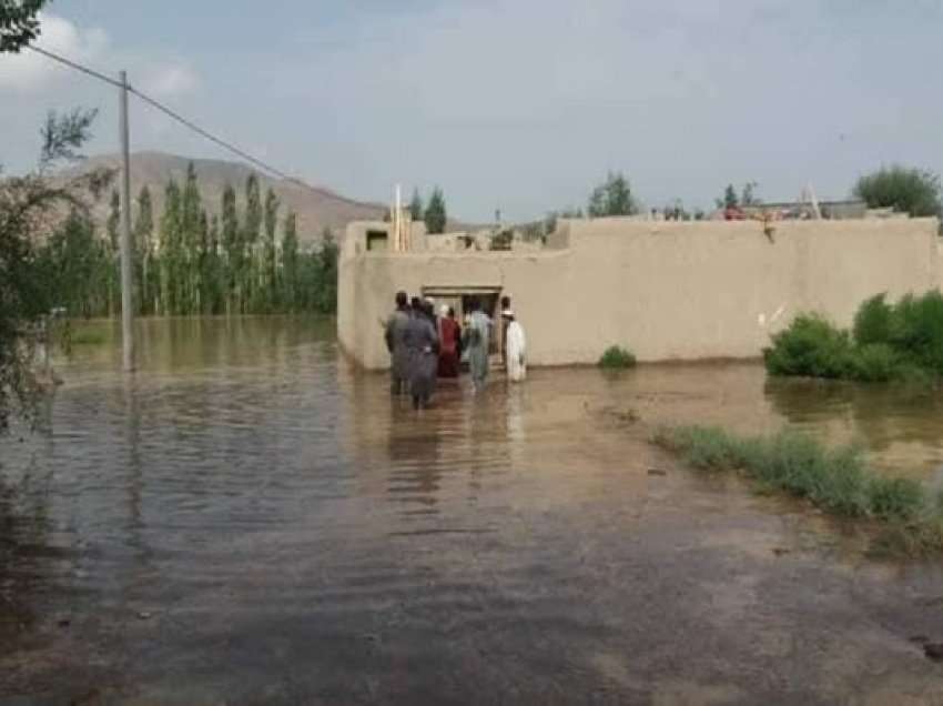 ​20 të vdekur nga përmbytjet në Afganistan
