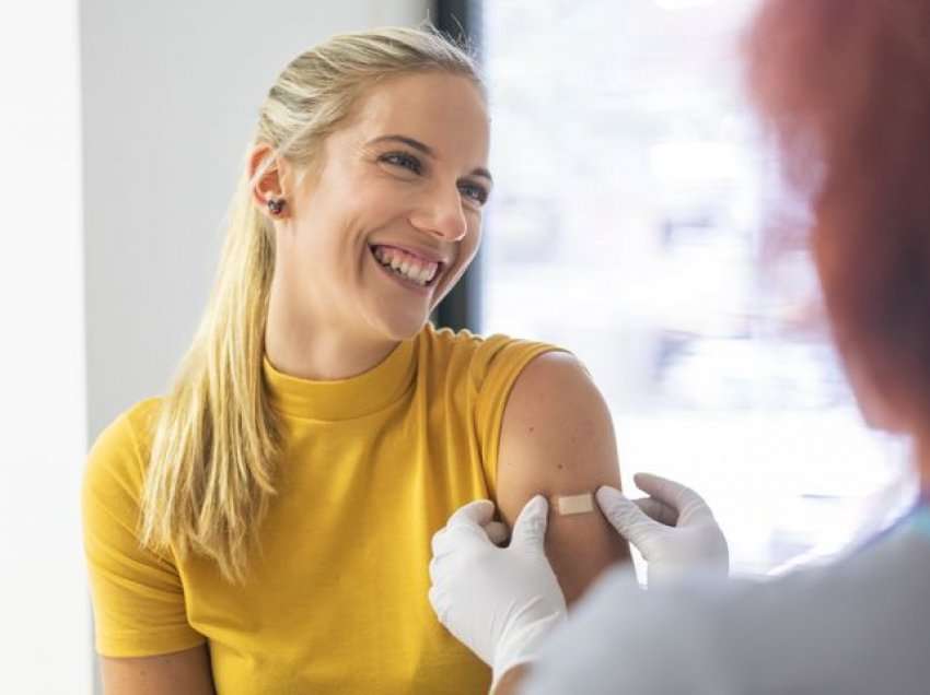 A duhet ta marrim të gjithë vaksinën e gripit, sidomos në këtë periudhë të vitit?
