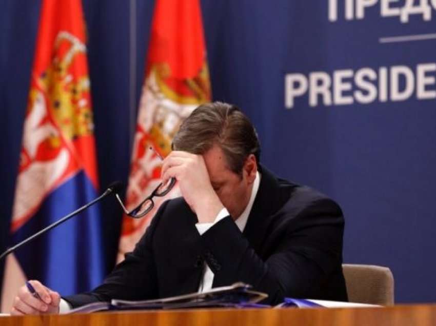 Vuçiq paralajmëron “konsulta telefonike” për problemin me Kosovën
