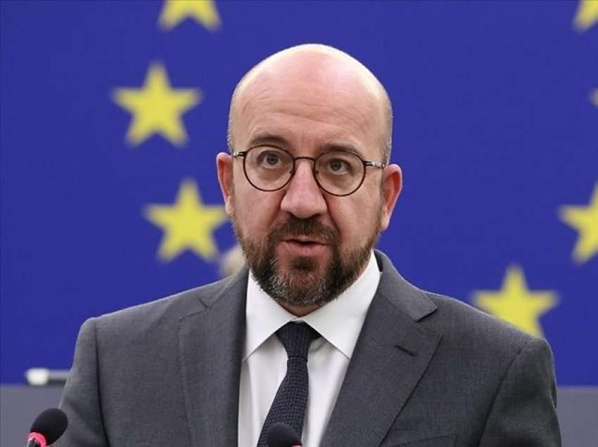 Kryetari i Këshillit Evropian mirëpret marrëveshjen Kosovë-Serbi për dokumentet