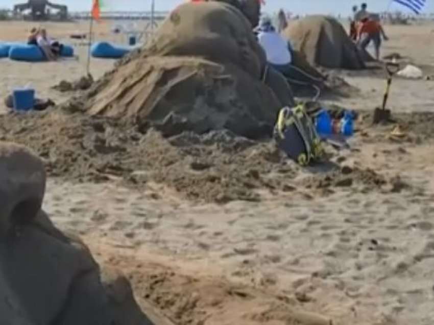 Në Velipojë zhvillohet festivali i parë i skulpturës në rërë