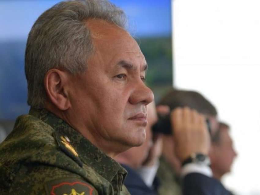 Komandantët rusë po ‘tallen’ me ministrin Shoigu, tani po e informojnë drejtpërdrejt Putinin
