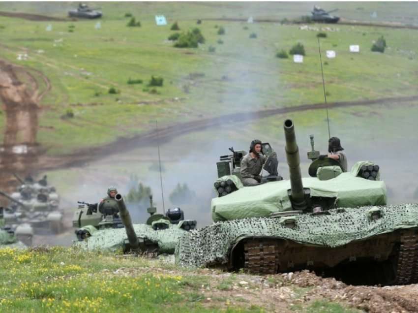 Pas raketave kineze dhe tankeve ruse, Serbia ndërmerr hapin tjetër drejt destabilizimit të rajonit