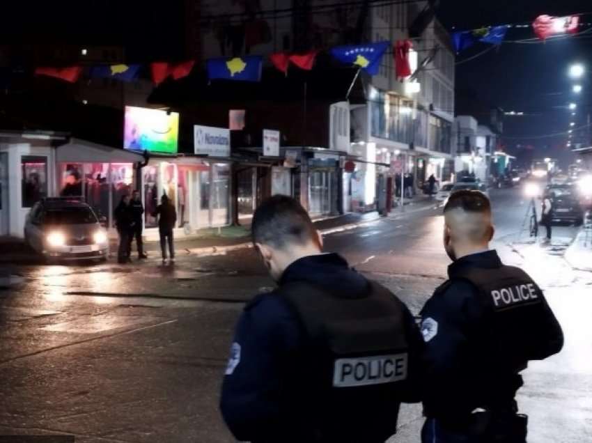 Mediat e Vuçiqit shpërthejnë në propagandë: Kurti çoi 200-300 policë, nisi okupimi i veriut