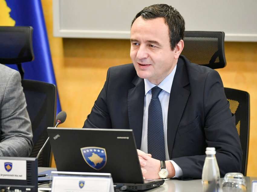 Kurti në Pragë dorëzon aplikimin e Kosovës për anëtarësim në BE