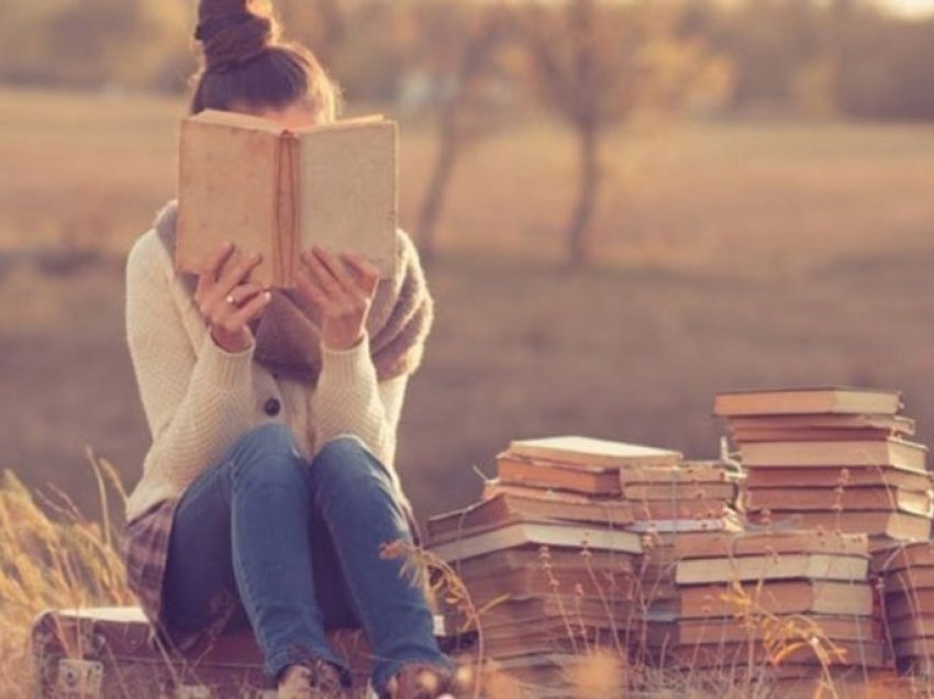 Duke lexuar librat e shkruar në vetën e parë, njerëzit shndërrohen në personazhe