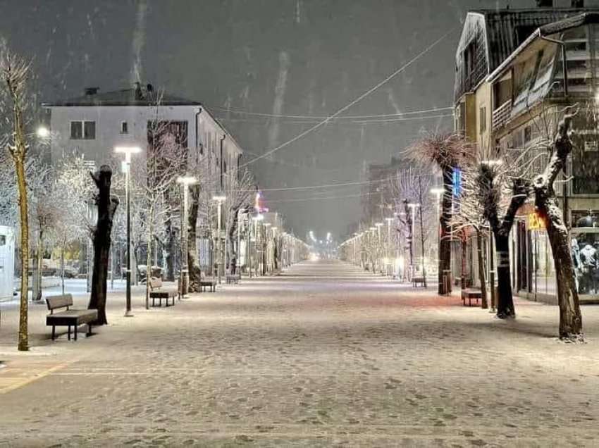 Bora e mbulon Podujevën