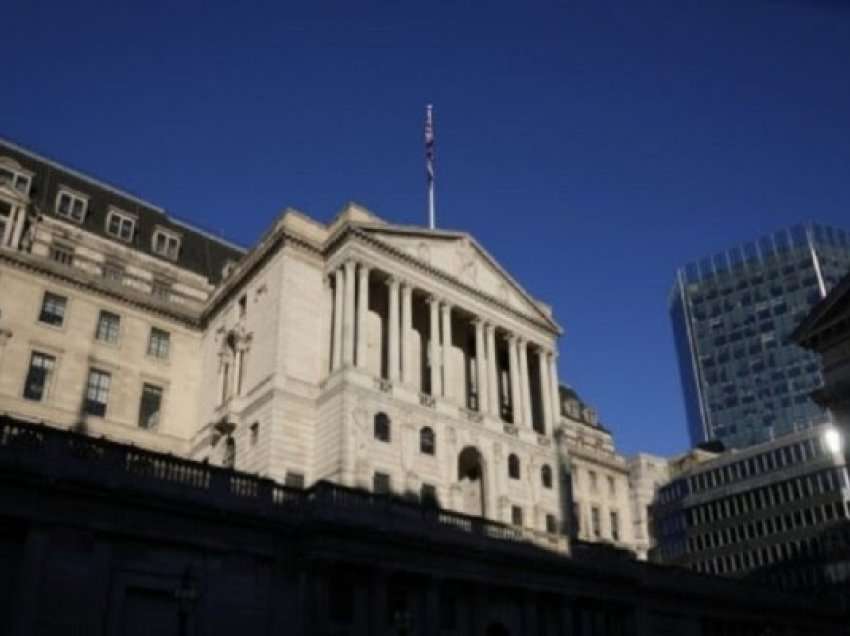 ​Banka e Britanisë së Madhe po rrit sërish normat e interesit, por me ritme më të ngadalta