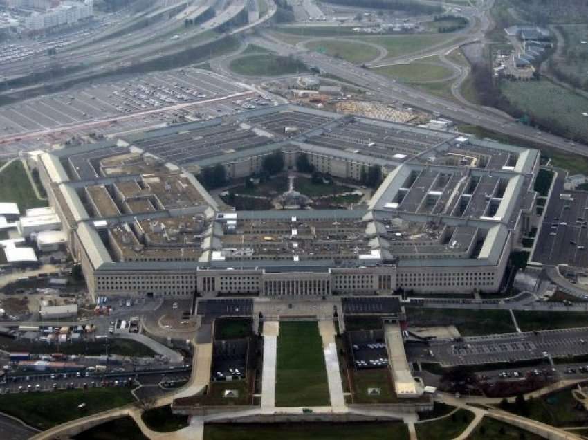 ​Pentagoni: Ushtria amerikane do të zgjerojë trajnimin e personelit ushtarak ukrainas në Gjermani