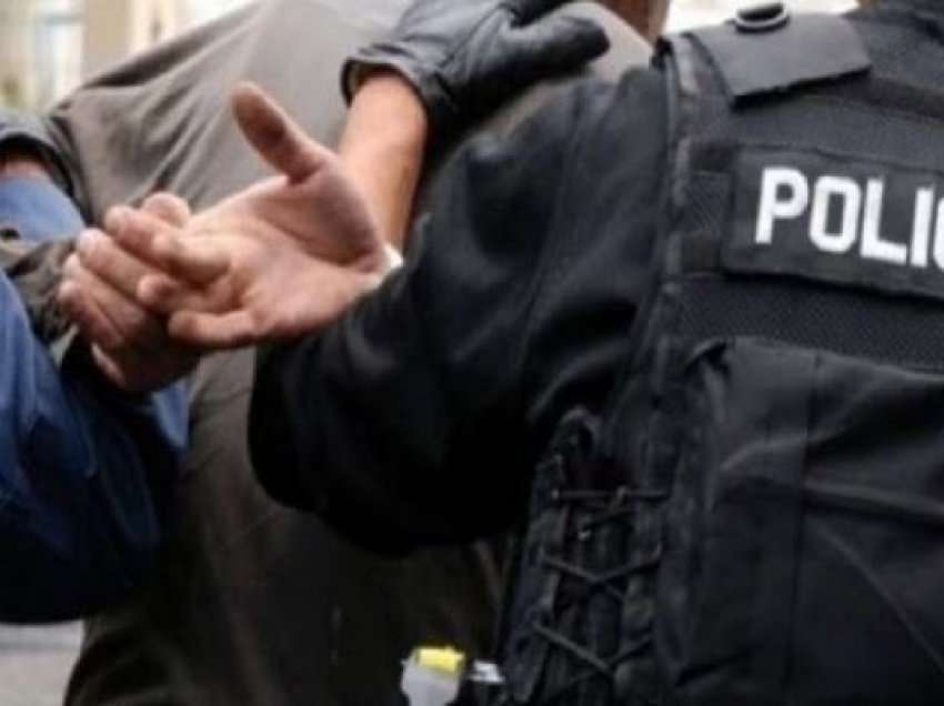 ​Arrestohen tre të rinj në Prishtinë, iu sekuestrohen narkotikë