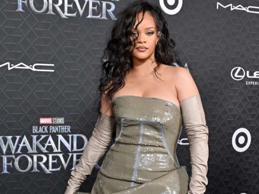 Për çfarë arsye Rihanna do të paguajë gjobë të majme?