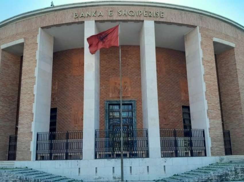 Banka e Shqipërisë parashikon të rrisë blerjet e Euros për vitin 2023, ja sa është vlera e parashikuar