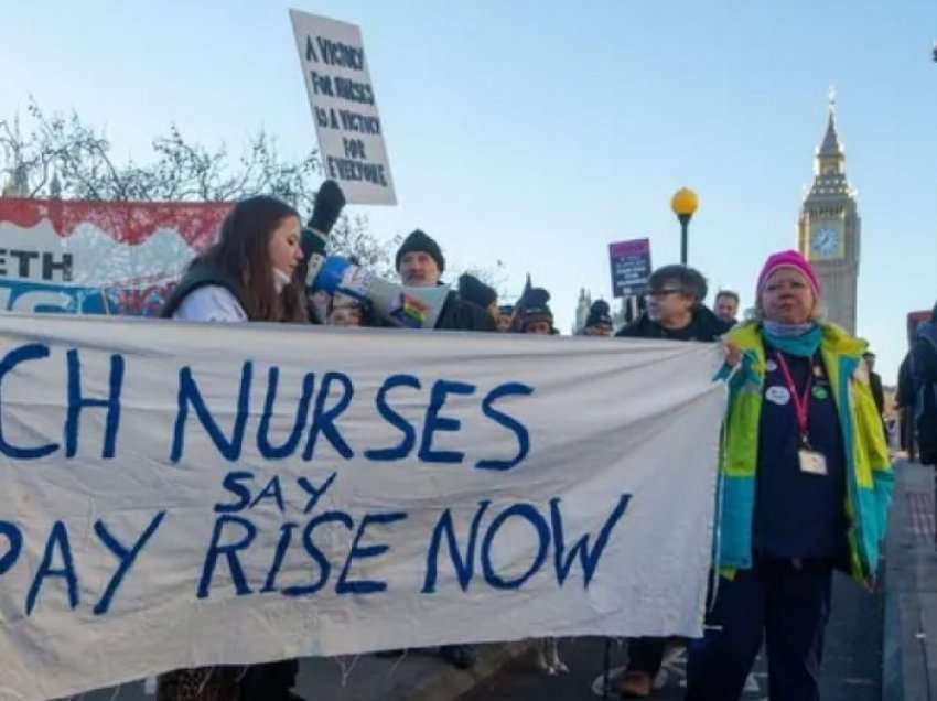 Thellohet kriza e Shërbimit Shëndetësor në Britani, paralajmërohen protesta të ashpra
