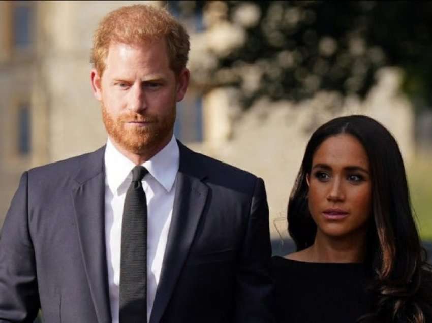 ​Harry dhe Meghan dëshirojnë një kërkim-falje nga familja mbretërore