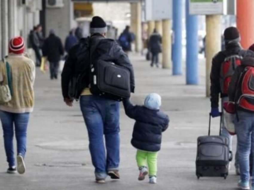 Mbi 13 mijë shqiptarë u regjistruan si azilkërkues në Britani për 9 mujorin e 2022