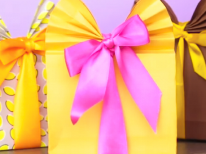 Truk fantastik: Mbështillni dhuratat më mirë sesa në dyqane