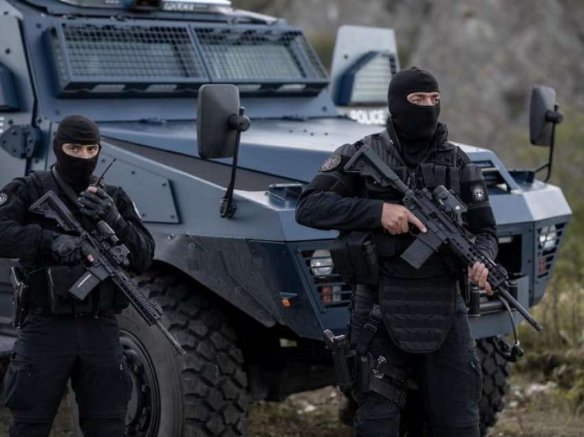 Vazhdon ‘çmenduria’ serbe në veri, Vuçiq bën plane me bandat kriminale – vjen një kërkesë për Kosovën