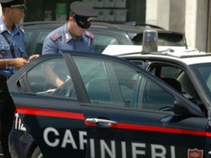 Shqiptari vret me thikë në qafë italianin për motive xhelozie, dyshonte se kishte lidhje me gruan e tij