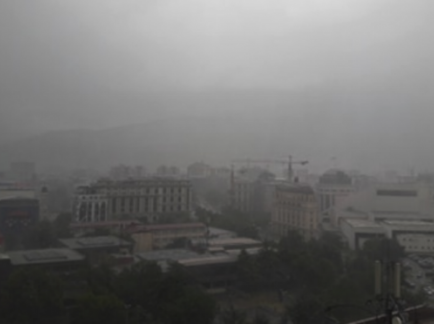 Shkup, për shkak të ajrit të ndotur transport publik falas