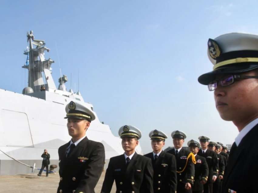 Mes kërcënimeve nga Kina, Tajvani zgjat shërbimin e detyrueshëm ushtarak