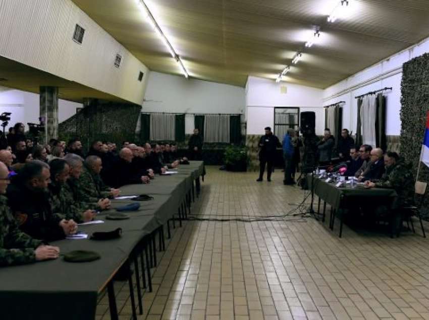 “M’i kanë blerë pizhamet ushtarake”, aktrimi i Vuçiqit në Rashkë para serbëve që i kontrollon