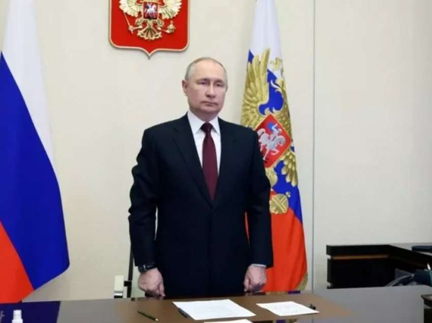 Vladimir Putin: Katër nëndetëse të tjera bërthamore do të ndërtohen
