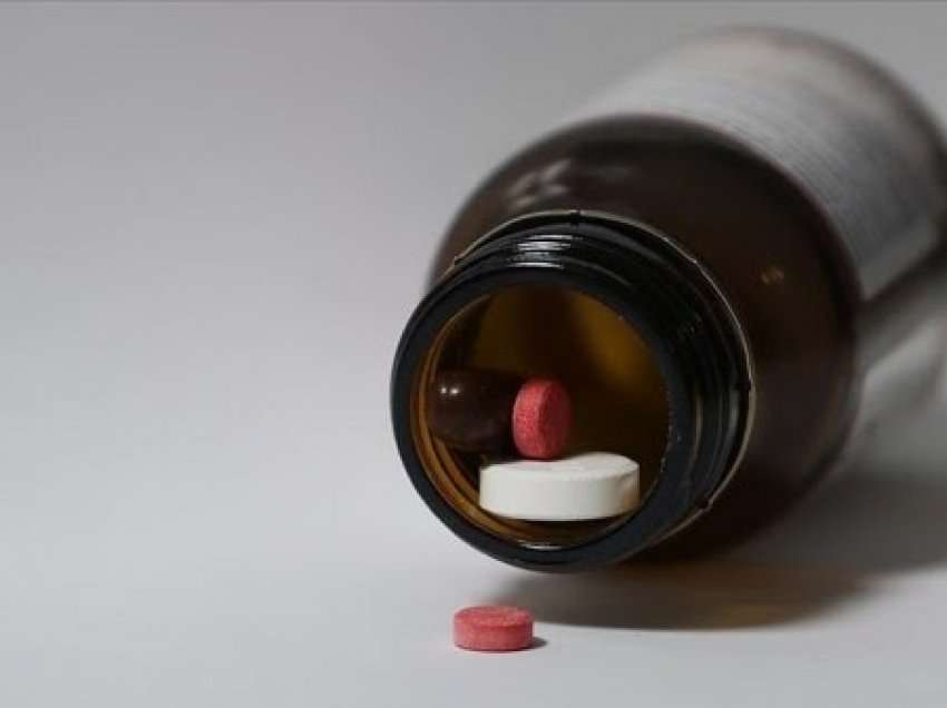 Mungesa e barnave në Gjermani shton presionin mbi farmacitë