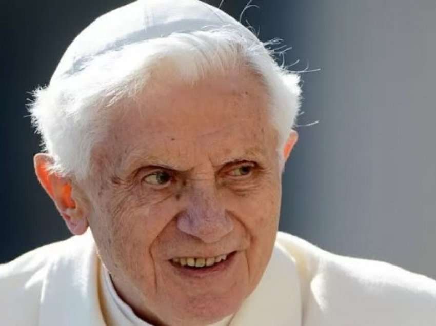 Vdiq ish-Papa Benedikti i XVI
