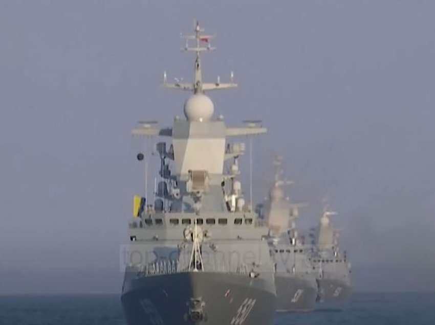 Lufta “shumë pranë” Evropës, flota ruse kalon në Siçili