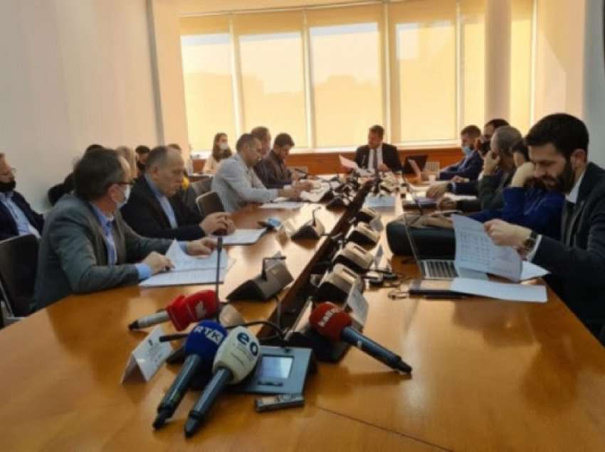 Haxhiu e Beqa debatojnë për Ligjin për administrimin e pasurisë së sekuestruar dhe konfiskuar