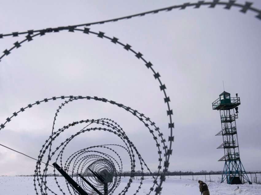 SHBA dërgon 3 mijë trupa në Evropën Lindore mes bllokimit të bisedimeve për krizën në kufirin Ukrainë-Rusi